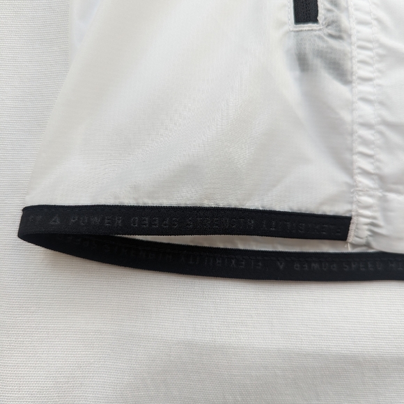 NWT Reebok Lightweight Jacket - Picture 7 of 9